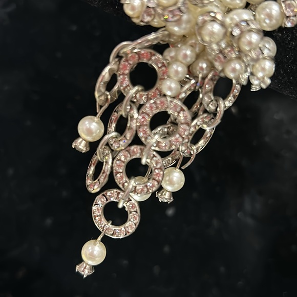 Exquisite Custom Made Bridal Earrings-Boutique - Picture 7 of 12